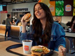 Larissa Manoela Brinca com Polêmica Financeira em comercial do Burger King