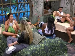 Yasmin Brunet e Vanessa Lopes