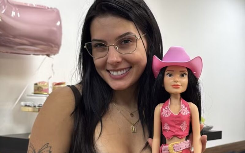 Boneca da Ana Castela: lançamento oficial